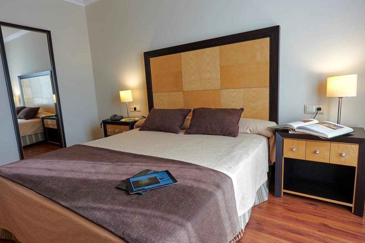 Hotel Las Cabanas Peñaranda de Bracamonte Kültér fotó