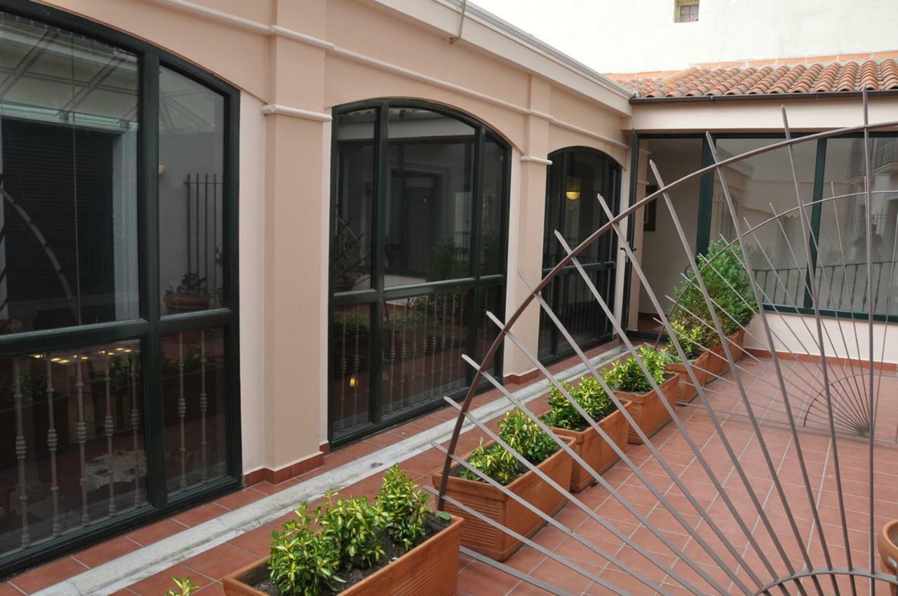 Hotel Las Cabanas Peñaranda de Bracamonte Kültér fotó