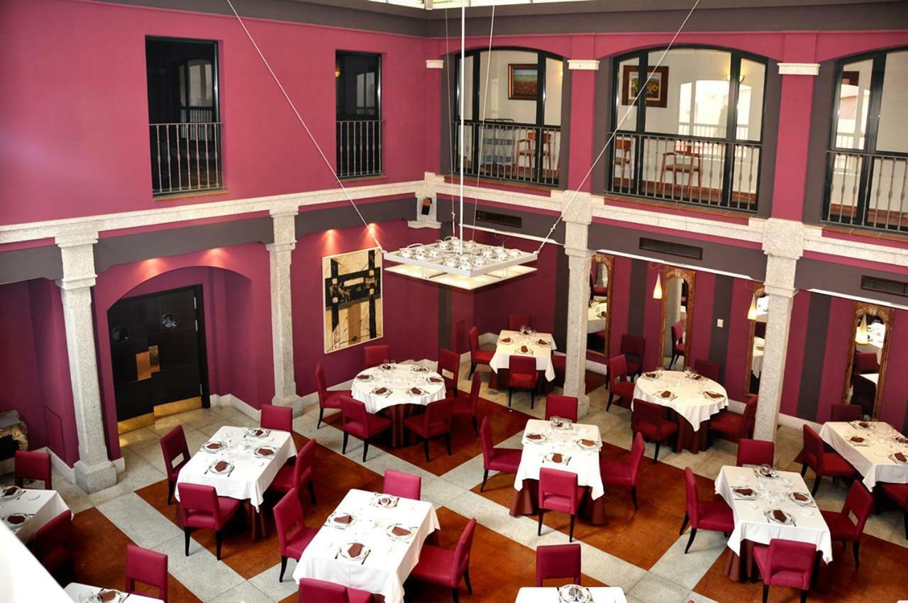 Hotel Las Cabanas Peñaranda de Bracamonte Kültér fotó